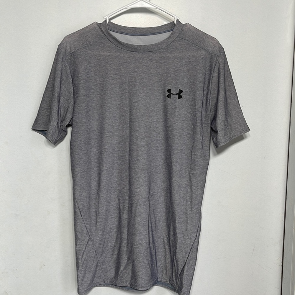 Under Armour Mens Gray Athletic Heat Gear Tee Shirt